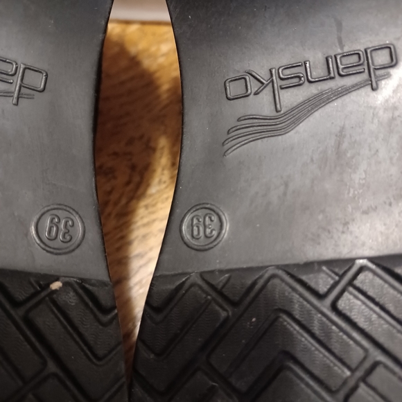 Dansko Black And Pink Leopard/cheetah Print Clogs Size 39. Gently used in good c - Picture 9 of 9